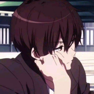 女孩称当服务员看到同龄人很自卑